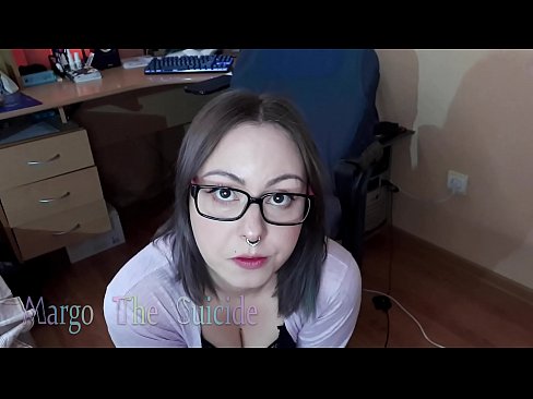 ❤️ Seksikäs tyttö lasit päässä imee dildoa syvälle kameraan ❤❌ Kova porno at us fi.villagesexvideos.ru ❤